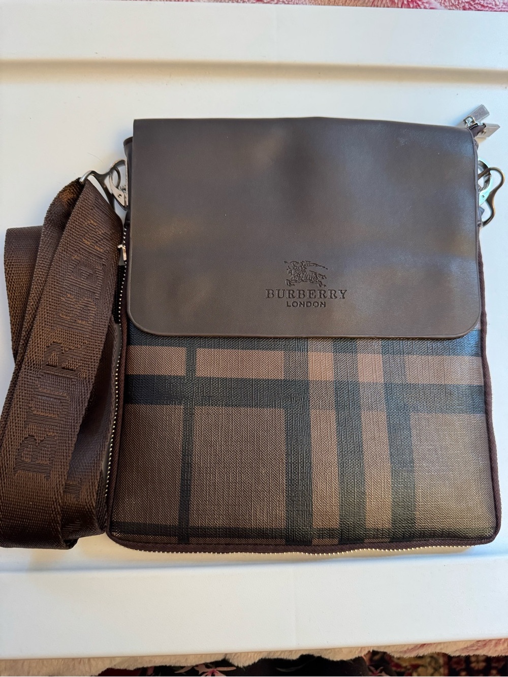 Burberry Expresso black leather  Grid pattern Crossbody Messenger Bag unisex